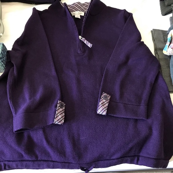 Lovely Christopher Banks sweater - Picture 1 of 2